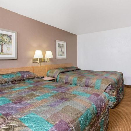Super 8 By Wyndham Lacey Olympia Area Exterior foto